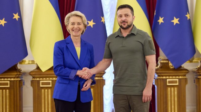 Ще бъдат ли достатъчни борбата с корупцията и деолигархизацията в Украйна за ЕС?