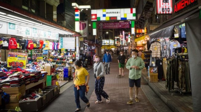 Настроението сред търговците в Япония спада до пандемично дъно