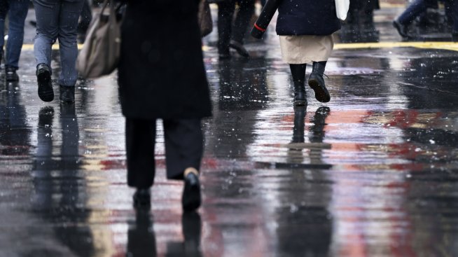 Пазарът на труда в Япония остава затегнат, запазвайки възходящия натиск върху заплатите