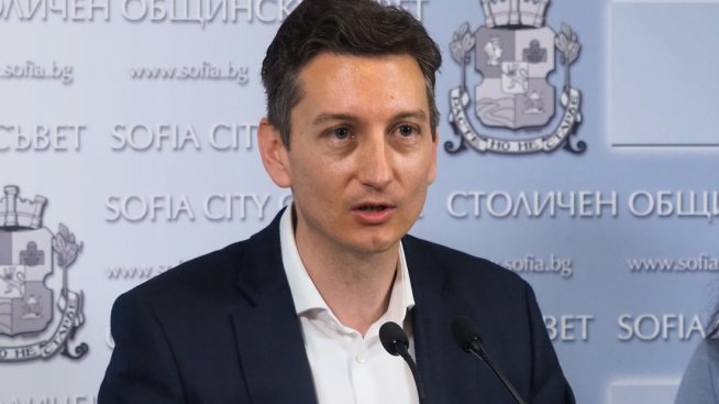 Иван Василев: Електронното управление у нас олицетворява неработещата администрация