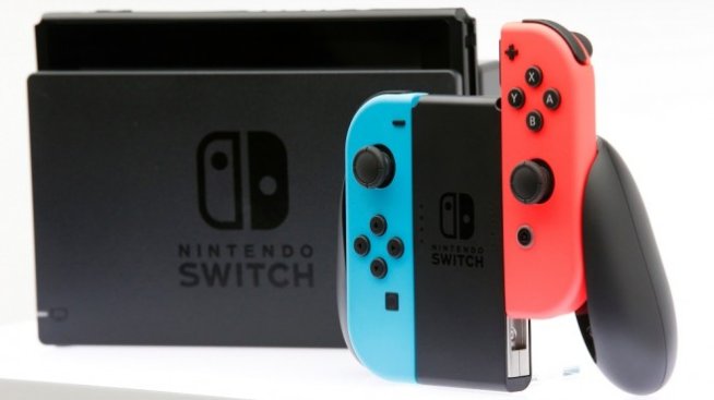 Nintendo планира да засили производството на Switch преди Коледа