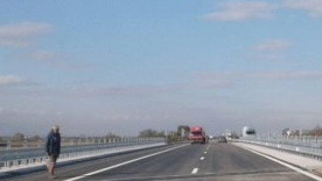 МРРБ: Дължимите пари за ремонт и поддръжка на пътища трябва да бъдат изплатени