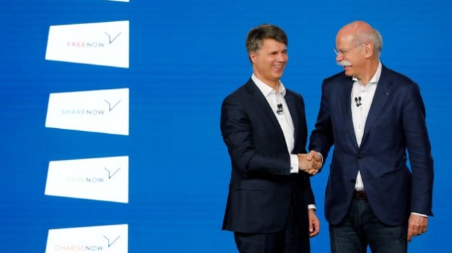 BMW и Daimler изковаха алианс за роботозирани коли