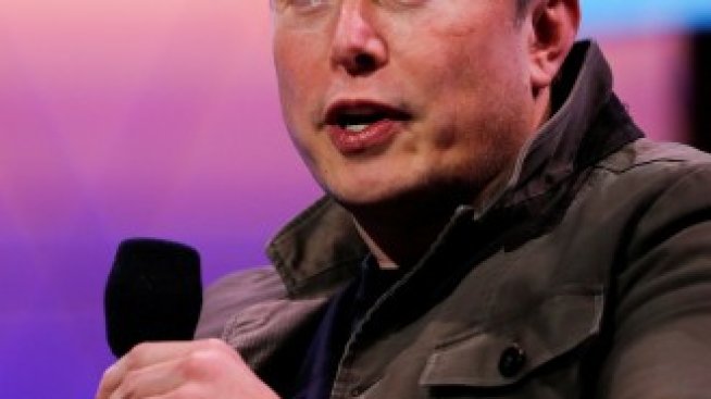 Мъск отърва глоба за клевета 