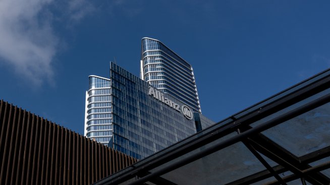Allianz отчита рекордна тримесечна печалбата, подкрепена от представянето на Pimco