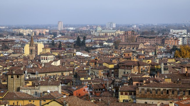 Домът на Ferrari и Lamborghini налага ново ограничение на скоростта - 30 км/ч