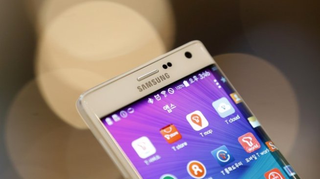 Samsung създаде отделен екип за производството на екрани за Apple