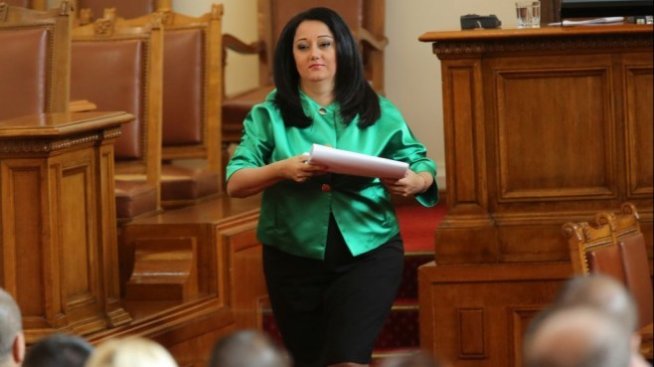 Павлова: Програмата за председателството ни ще се приеме през декември