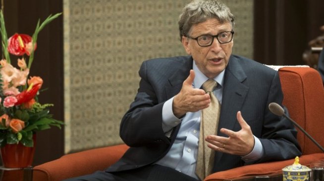 Бил Гейтс: Китай трябва да промени законите си, за да насърчи филантропията
