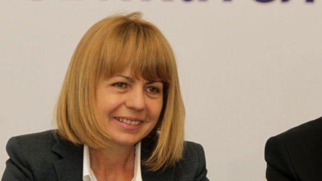 Фандъкова: Предстои закупуването на нови 120 автобуса на природен газ