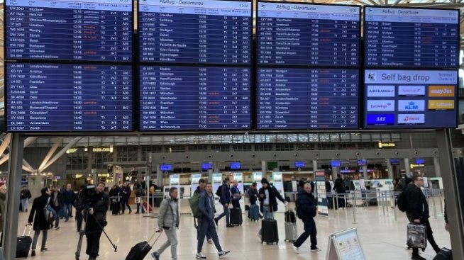 Стотици полети бяха отменени заради бурята Сиара в Европа