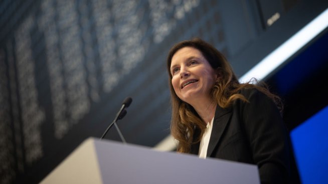 Новият шеф на Commerzbank ще стимулира растежа чрез придобивания