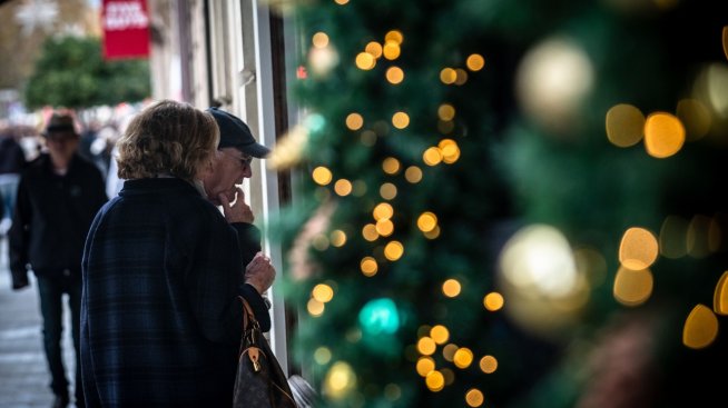 Икономиката на Испания записа по-бавен тримесечен ръст спрямо първите оценки