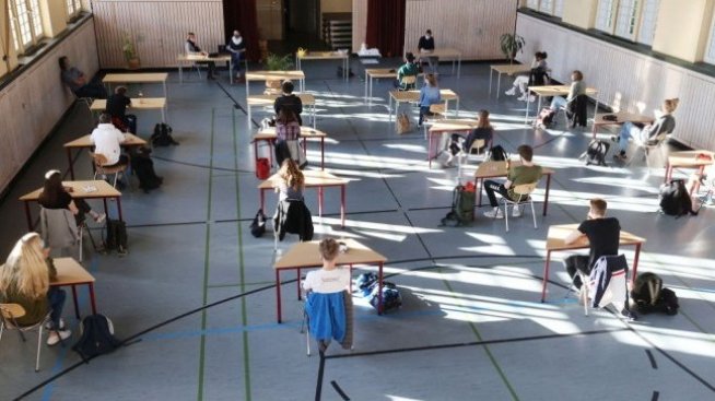 Какво ще е обучението през новата учебна година?