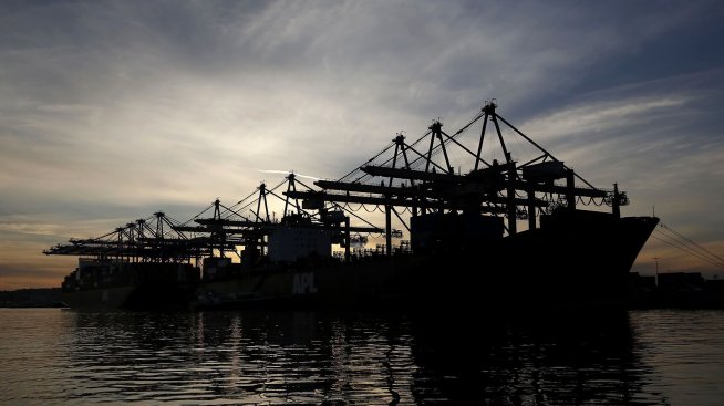 Търговският дефицит на САЩ отбеляза нов рекорд за 2022 г.