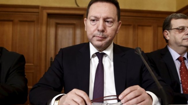 Стурнарас: Темата за излизане на Гърция от еврозоната е „затворена глава"