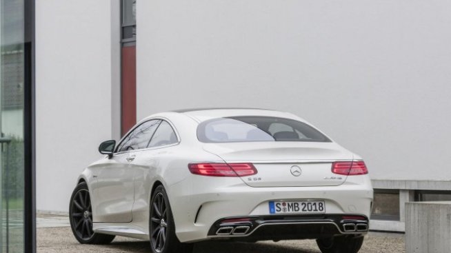 Mercedes разкри S63 AMG Coupe