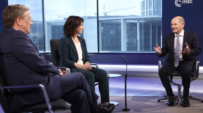 Лашет и Шолц са готови да блокират „Северен поток“ при нужда