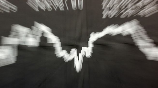 Европейските акции започват месеца на червено, все още притеснени за инфлацията