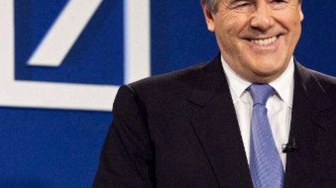 Deutsche Bank поема курс към рекордна печалба 