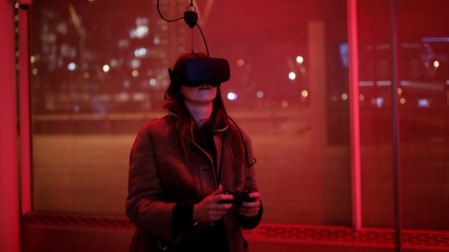 Oculus на Facebook затваря звеното си за филми с виртуална реалност