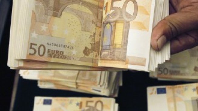 317 000 фалшиви евробанкноти са иззети в света за първите 6 месеца на 2013 г.