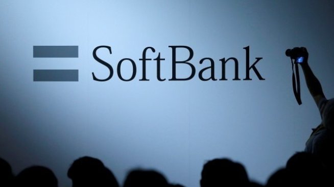SoftBank планира да продаде 5% от японския си телеком