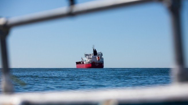 Един от най-големите потребители на петрол очаква бавно възстановяване на търсенето