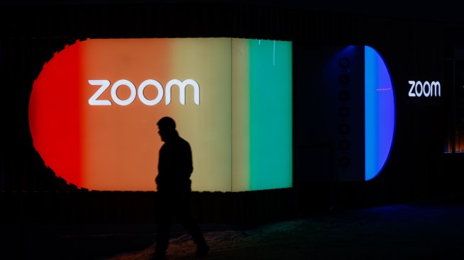 Zoom&nbsp;съкращава 15% от служителите си