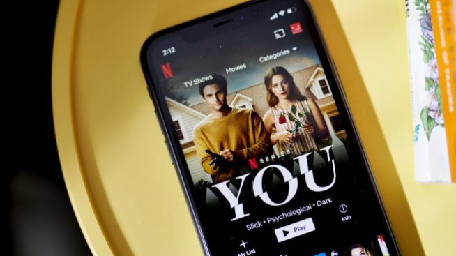 Планът на Netflix за преодоляване на кризата с абонаментите започва в Азия