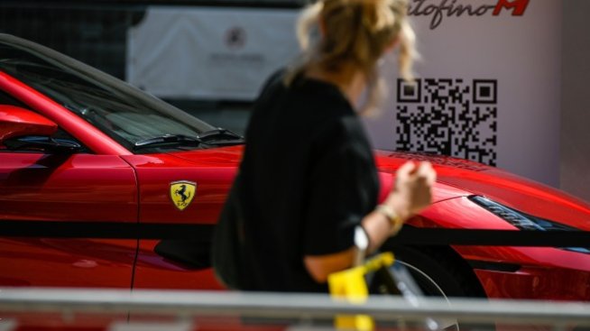 България и още 4 страни от ЕС искат смекчаване на екостандартите за емисиите на колите