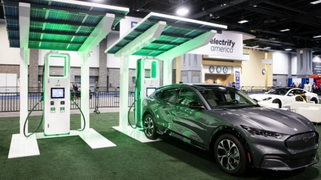 Volkswagen е близо до сделка със Siemens за продажба на дял в Electrify America