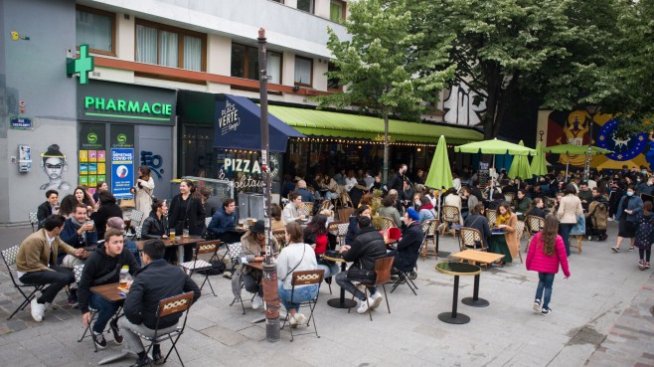 Потребителското доверие на французите спадна до деветгодишно дъно