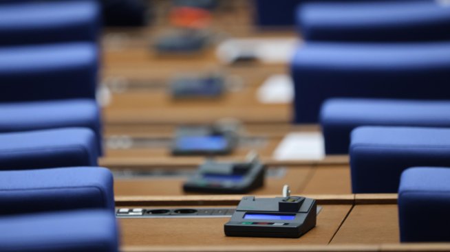 Партия МЕЧ внесе в парламента втори вот на недоверие към кабинета "Желязков"