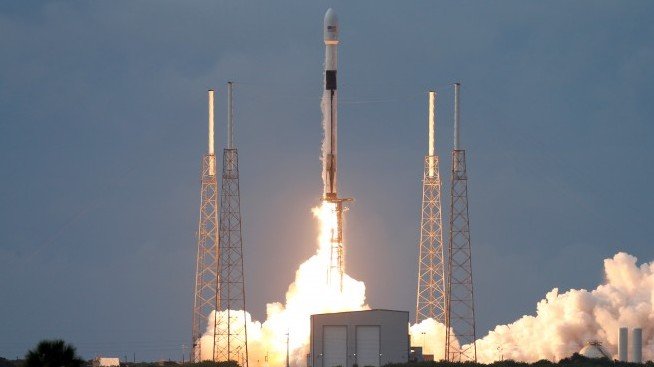 Имало ли е живот на Марс ще търсят мисиите на НАСА и ESA