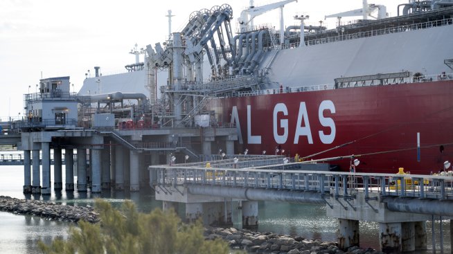 Сливанията в петролния и газовия сектор на САЩ надхвърлят 51 млрд. долара досега