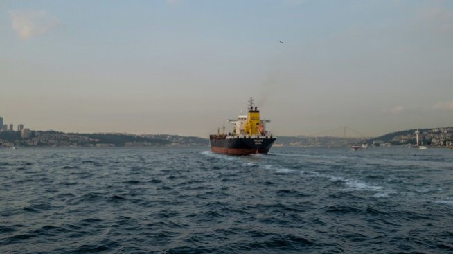 Как рисковите зони променят корабоплаването 