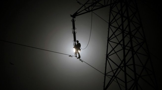 Отпада учредяването на право на строеж за линейни енергийни обекти