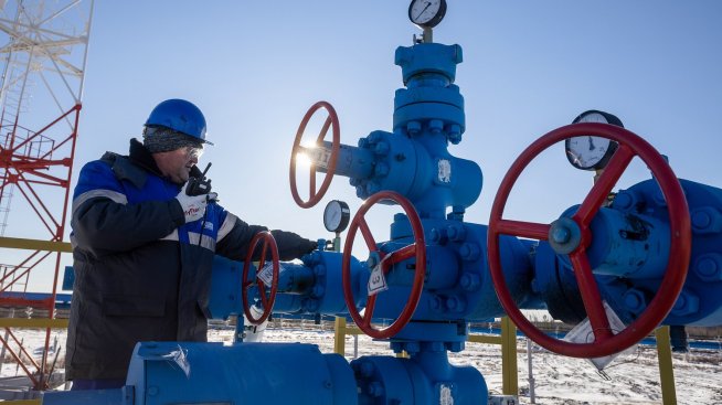 Вносът на руски газ в ЕС достига 50-годишно дъно