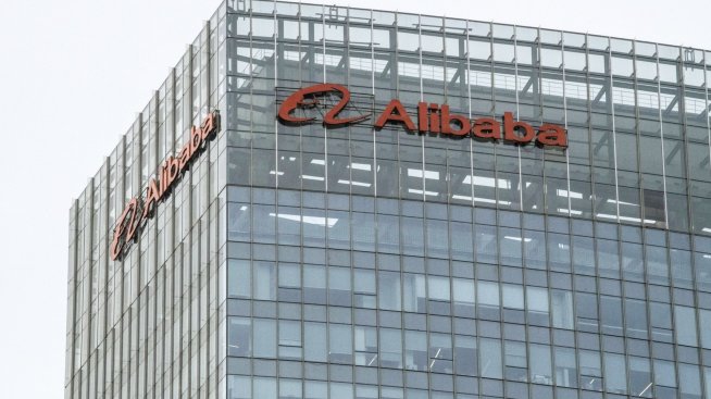 Затишието откъм макроданни остави борсите в Азия без единна посока