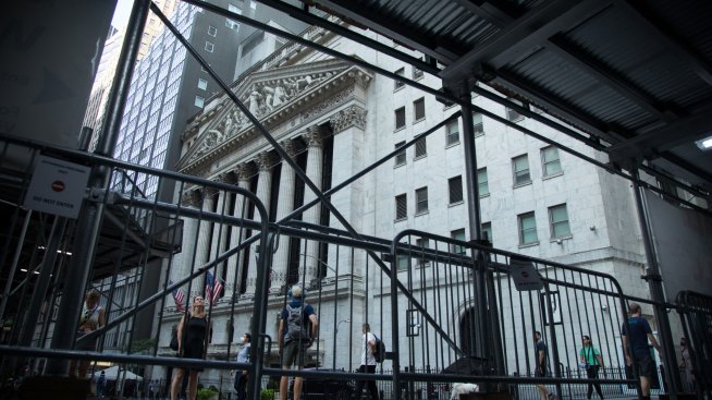 Нетното богатство на американските домакинства е намаляло рекордно през второто тримесечие