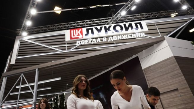 Представителят на държавата в "Лукойл Нефтохим" години не отчитал дейността си