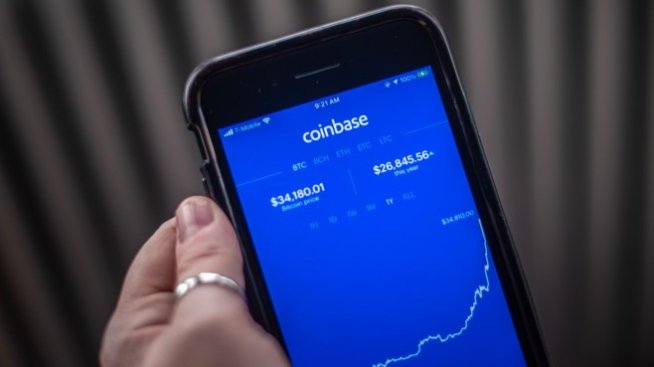 Coinbase е блокирала 25 хиляди руски криптопортфейла