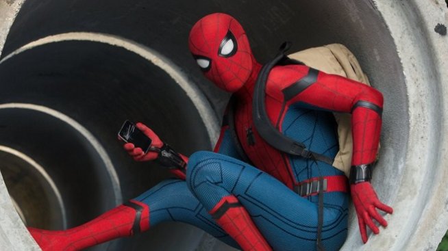 Липсата на големи премиери се оказа в полза на &bdquo;Спайдър-мен&ldquo;