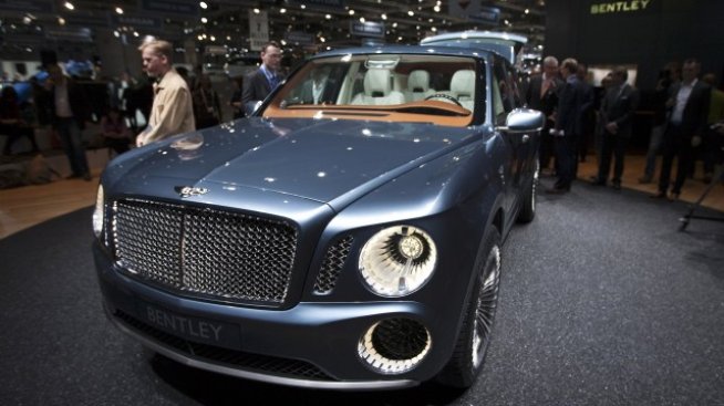 Луксът завладя Женевския автосалон 