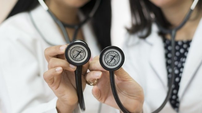 20 млн. лв. са получили работещите на първа линия срещу коронавируса досега