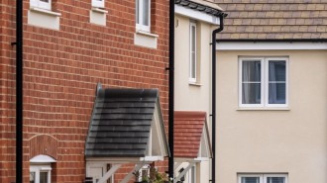 Близо 9 млн. спални са "изгубени" в британските жилища по време на пандемията