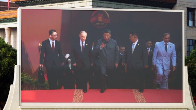 Фокусирана в Донбас, Русия допуска Китай твърде близо и рискува да изгуби Далечния изток