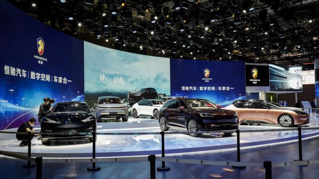 Електромобилният бизнес на Evergrande може да спре производство без ново финансиране