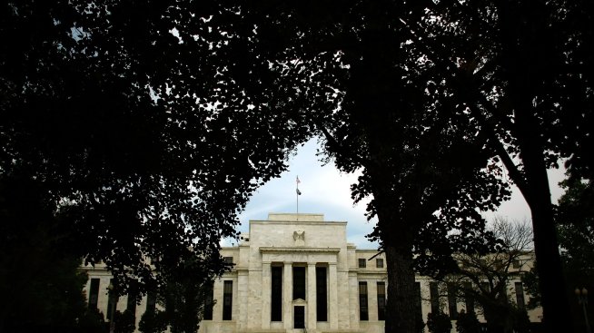 За фалита на Silicon Valley Bank е допринесъл и слабият контрол от страна на Фед